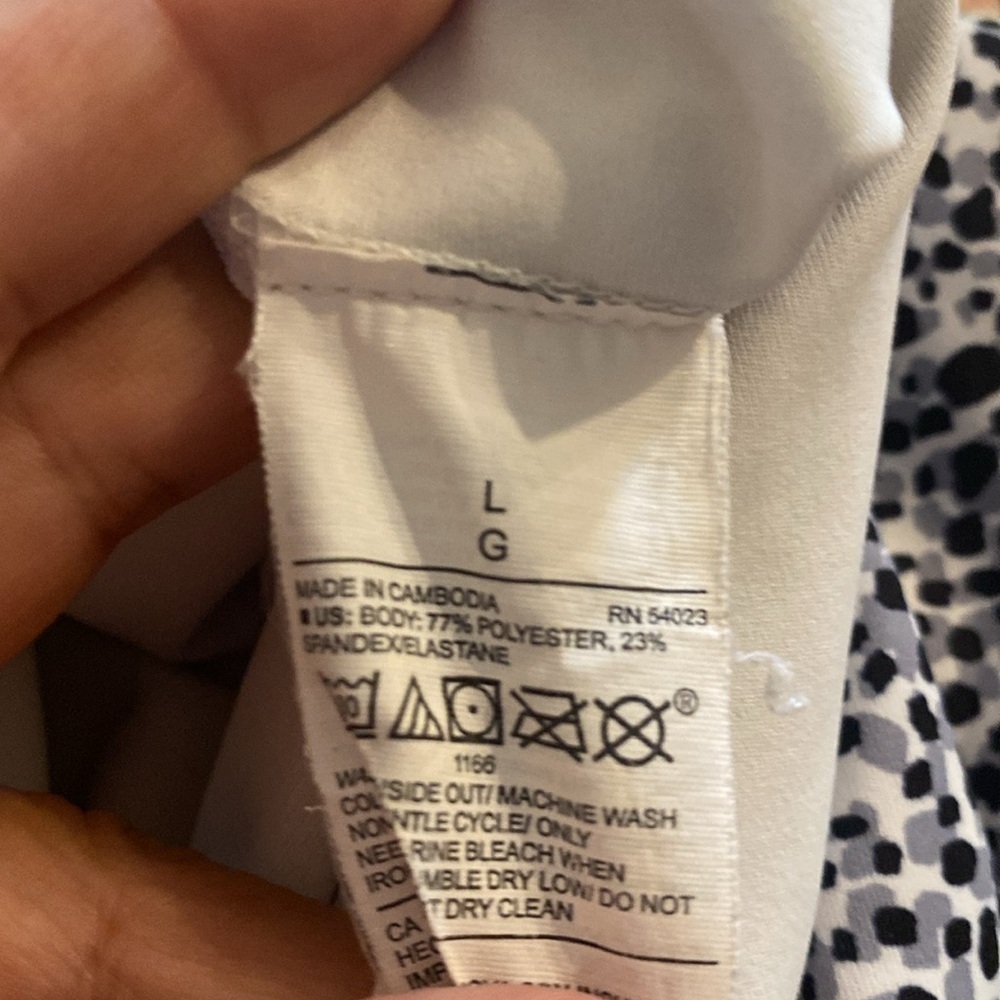 Old Navy High Rise Leggings/Joggers - Picture 7 of 7